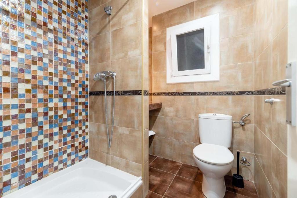 Apartamentos Denis Castelldefels Eksteriør billede