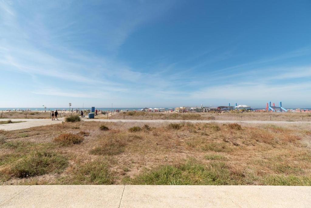 Apartamentos Denis Castelldefels Eksteriør billede